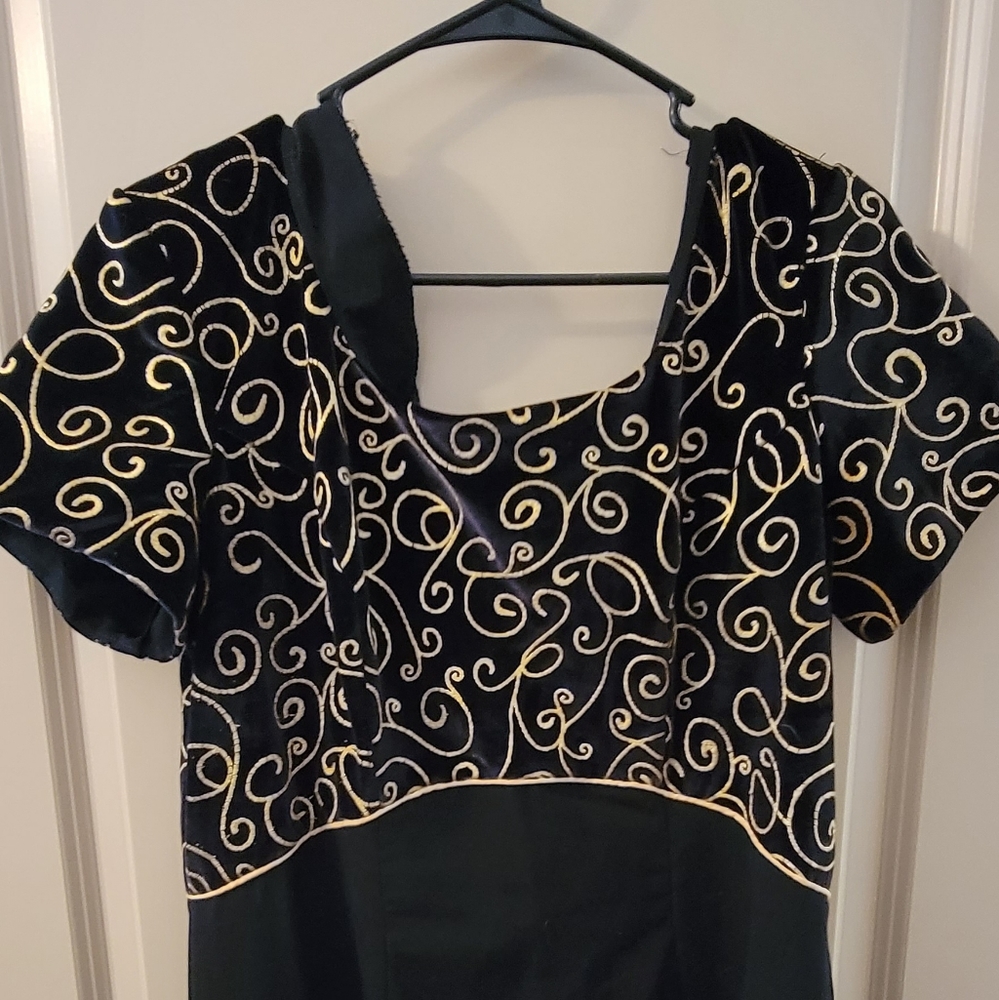 Southeastern Performance dress - Picture 2 of 4